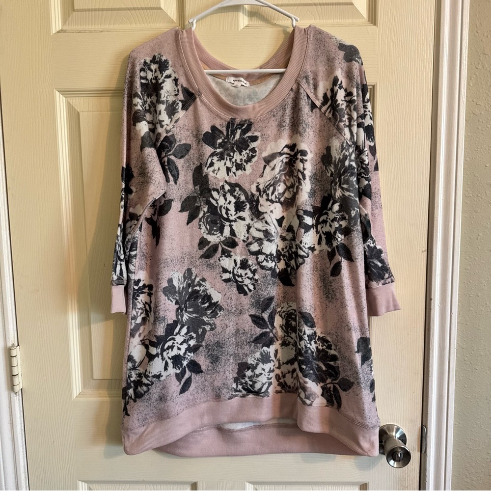 Floral pink sweater